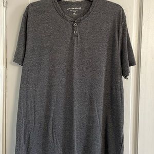Lucky Brand t shirt